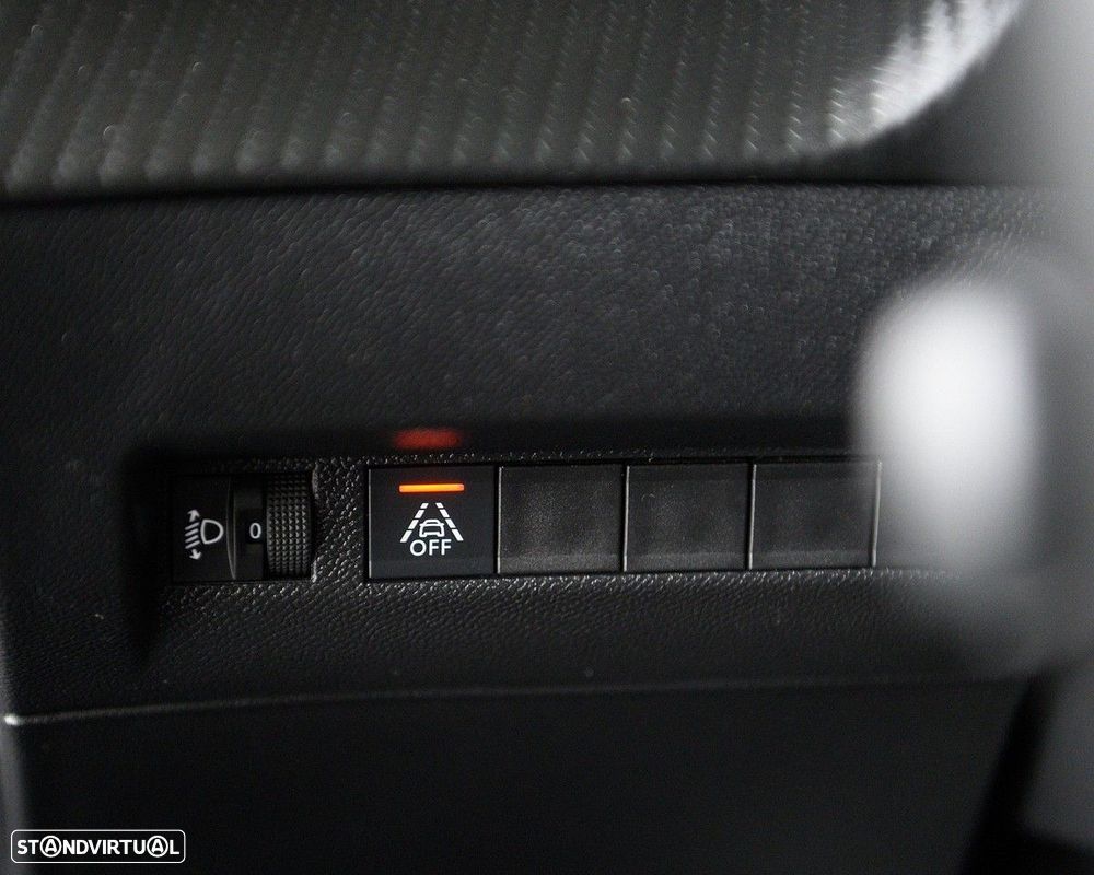 Peugeot 2008 1.2 PureTech Allure Pack - 34