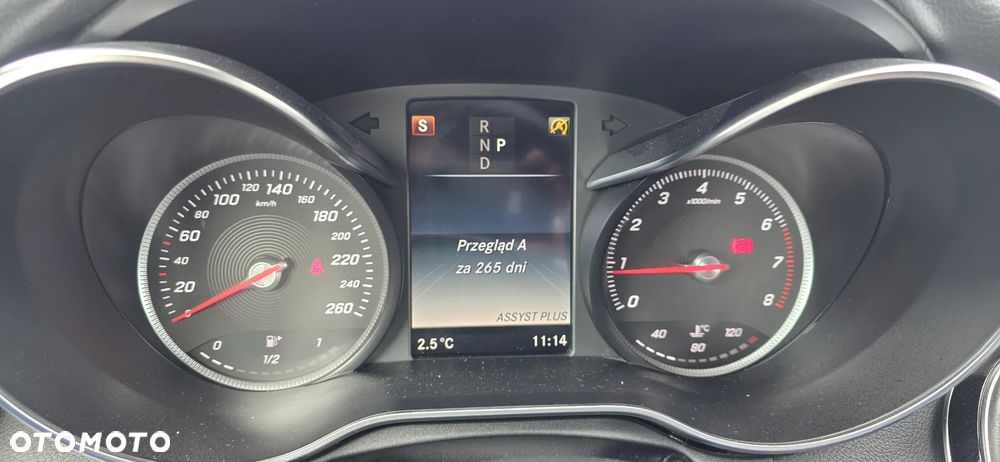Mercedes-Benz Klasa C 180 9G-TRONIC AMG Line - 23