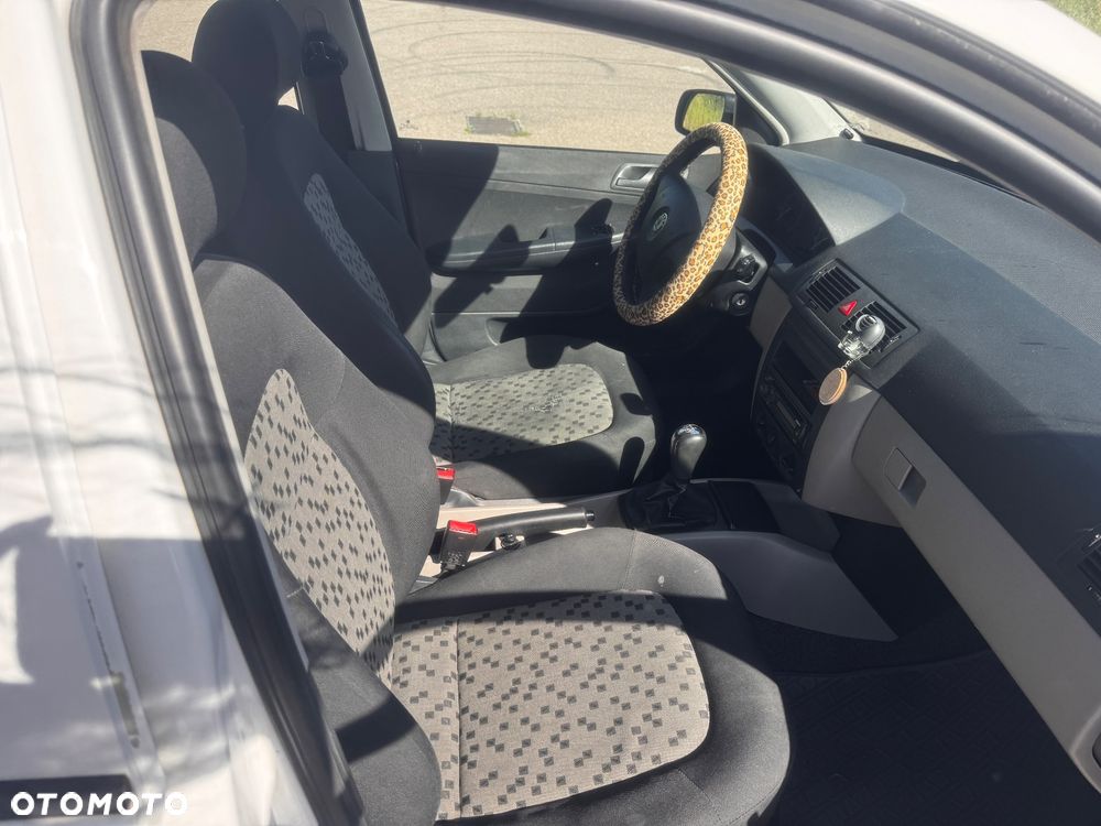 Skoda Fabia 1.4 16V Active - 15