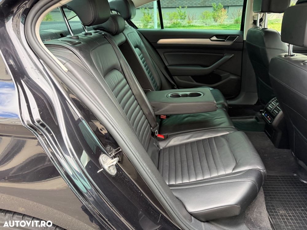 Volkswagen Passat 2.0 TDI DSG Highline - 8