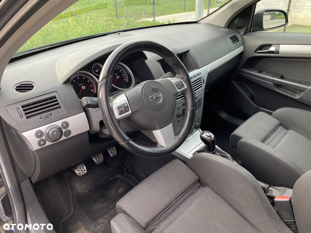 Opel Astra III 2.0 T Enjoy - 12