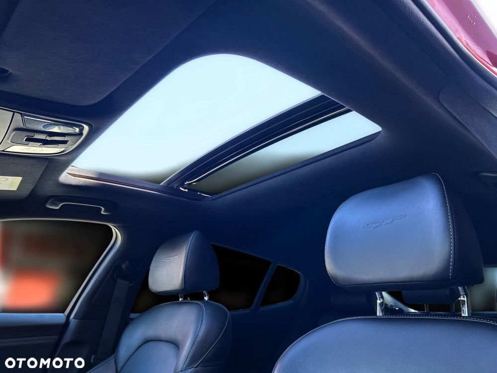 Kia Stinger 3.3 T-GDI V6 GT AWD - 32