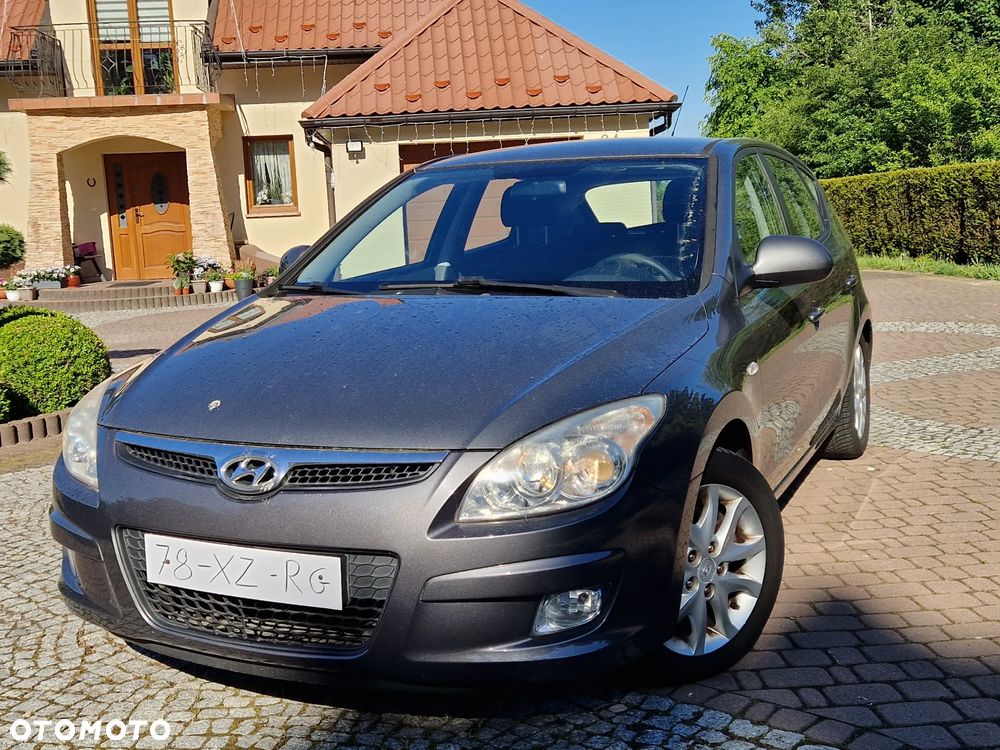 Hyundai i30 1.6 Comfort - 12