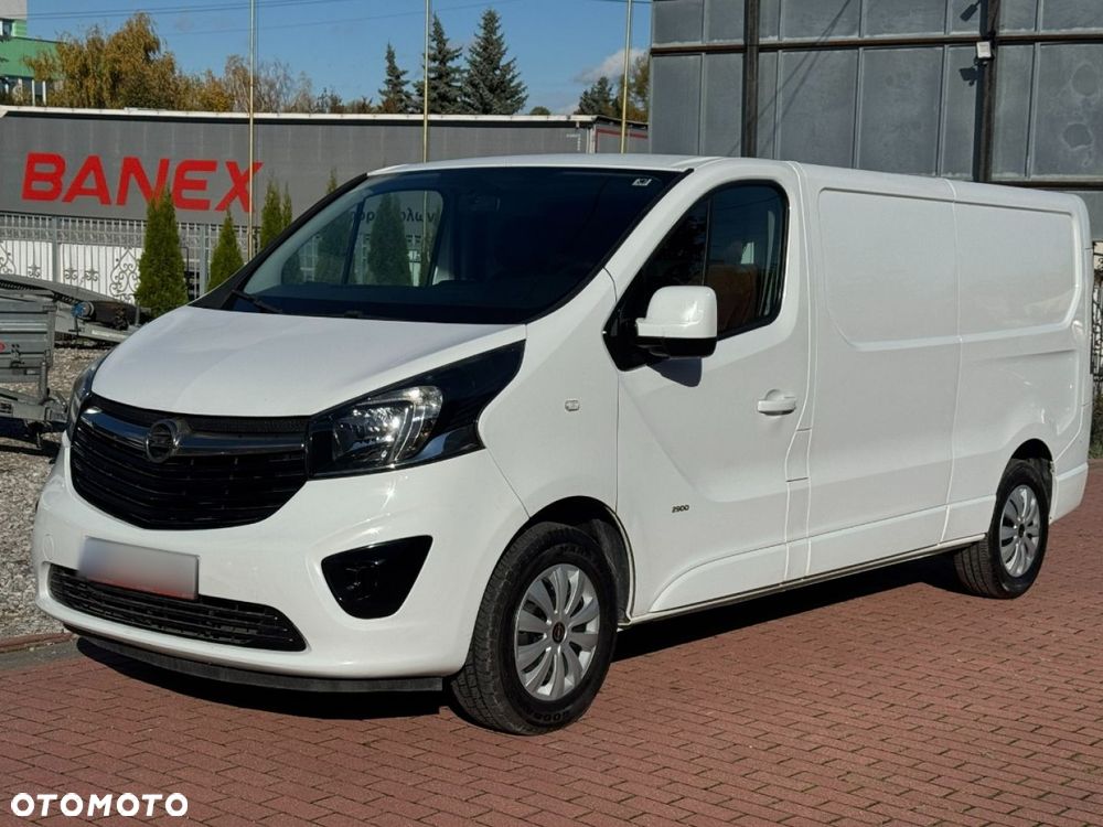 Opel Vivaro - 9