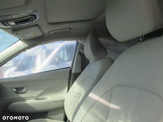 Hyundai Kona - 8