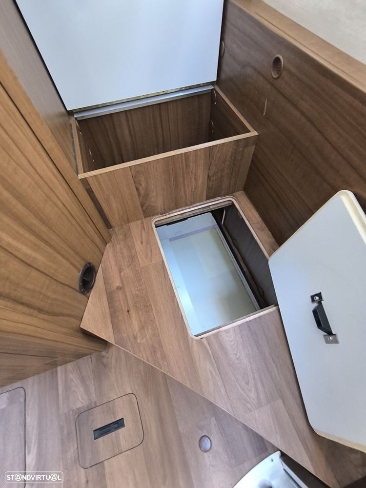 Hymer Classe B 698 Experience (AL-KO) - 25