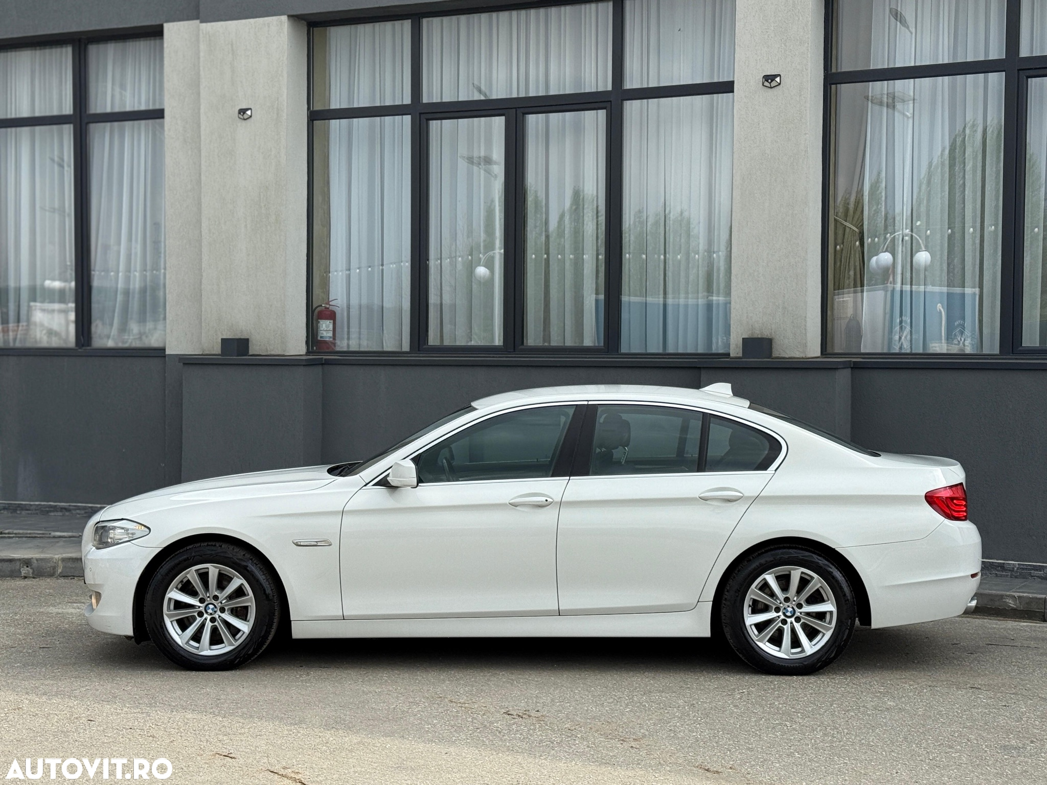BMW Seria 5 - 12