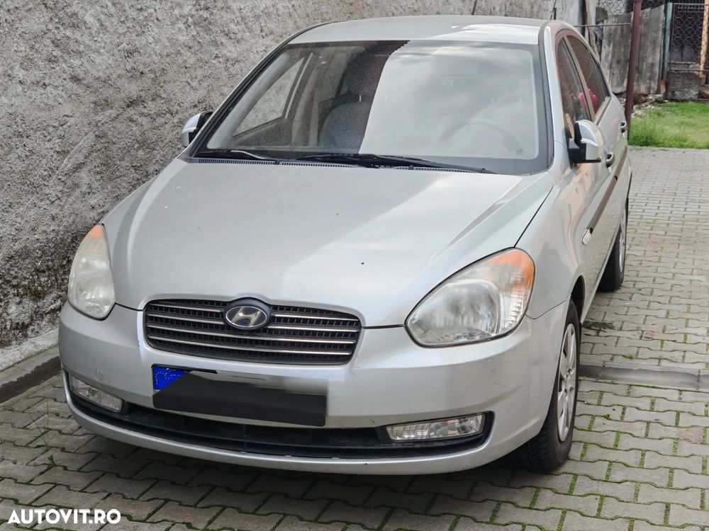 Hyundai Accent MC 14 DOHC 4DR GL CLASSIC - 1