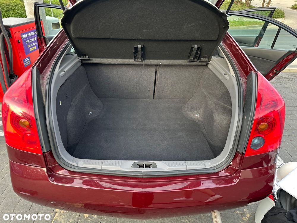 Nissan Primera - 15