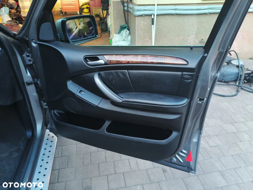 BMW X5 4.4 i Edition Exclusive Sport - 14