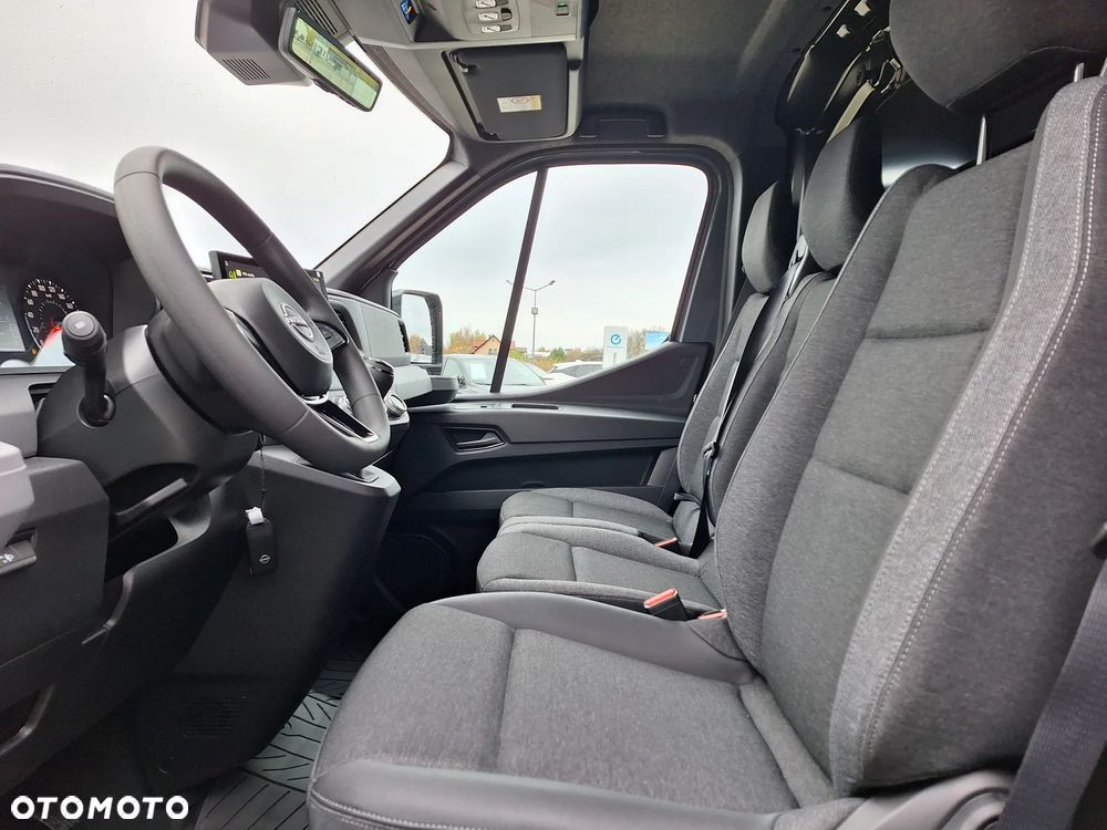 Nissan Interstar - 9