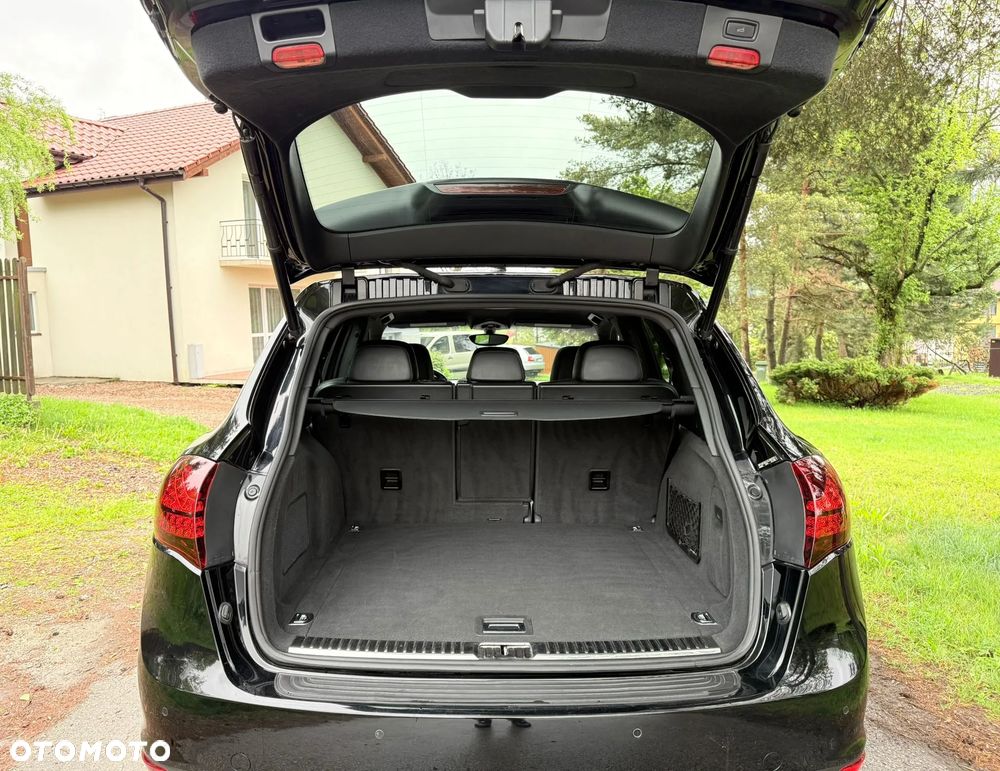 Porsche Cayenne - 34