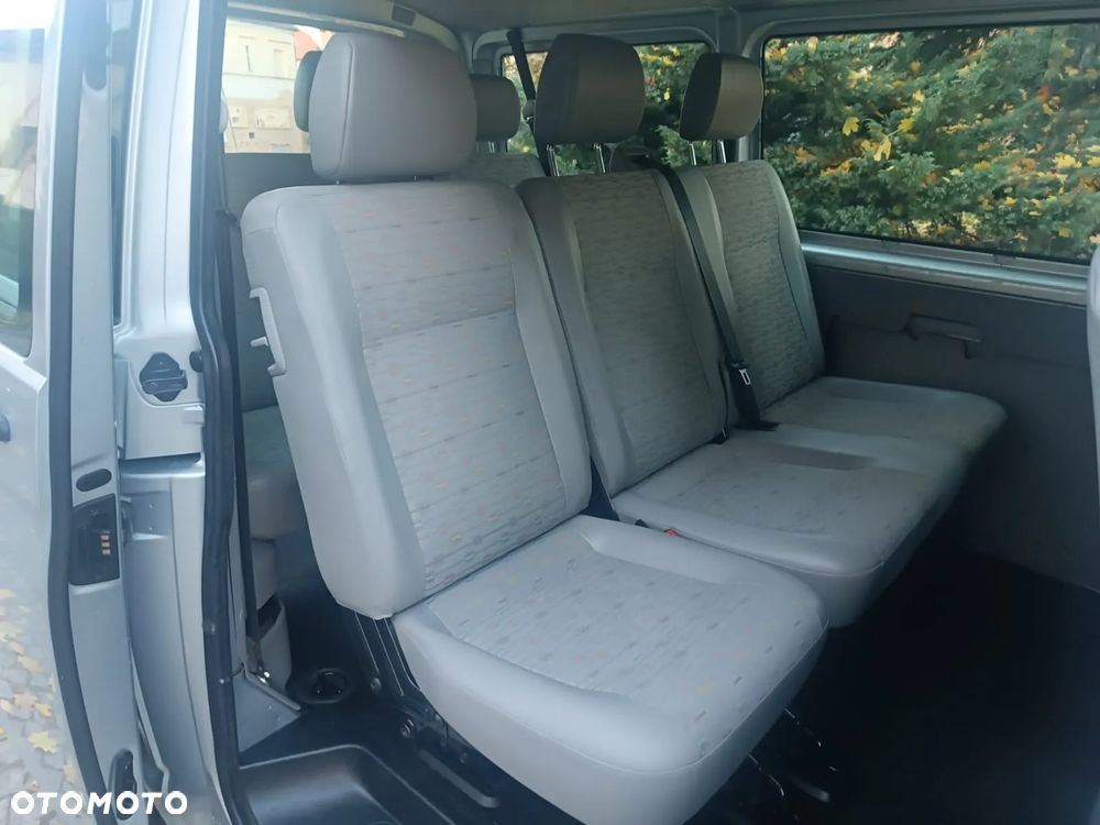 Volkswagen Transporter T5 TDI L1H1 - 14