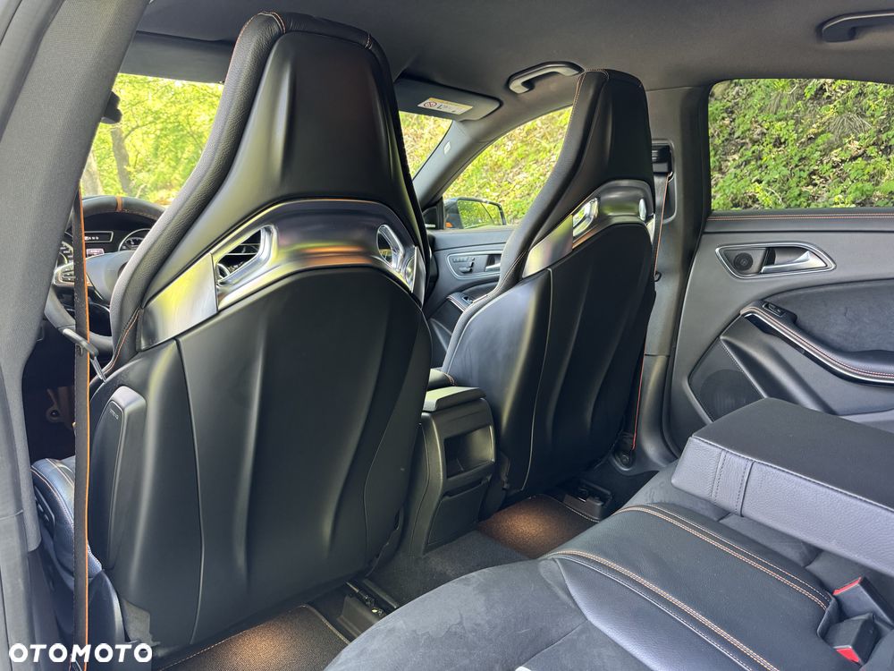 Mercedes-Benz CLA AMG 45 4-Matic - 34