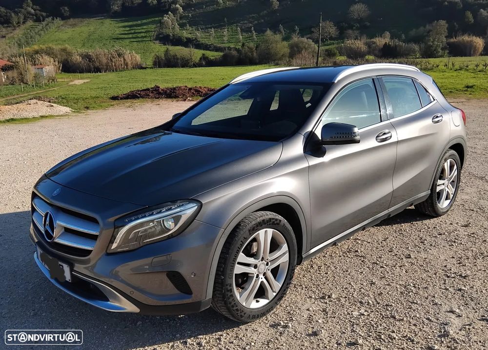 Mercedes-Benz GLA 220 d - 2