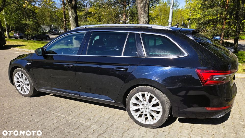 Skoda Superb 2.0 TDI SCR L&K DSG - 4