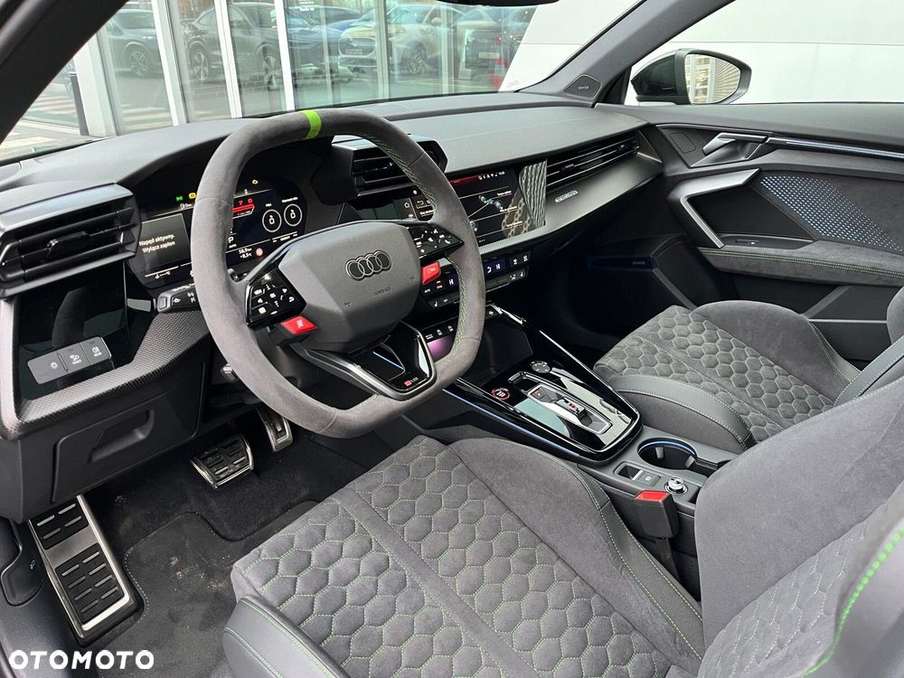 Audi RS3 Limousine - 19