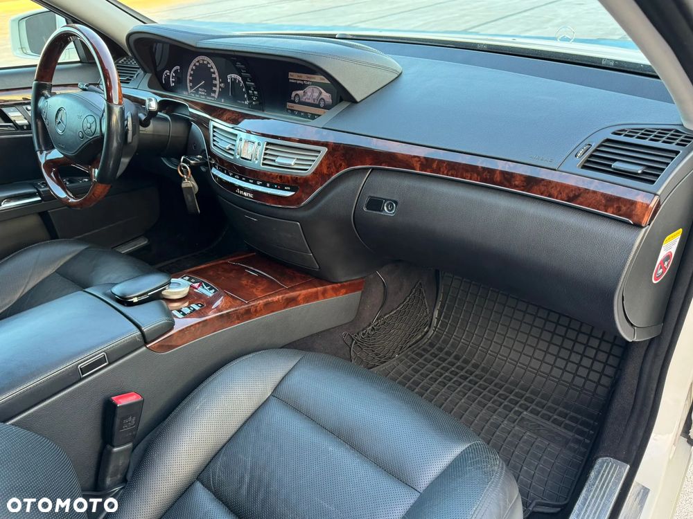 Mercedes-Benz Klasa S 350 CDI 4-Matic BlueEff - 24