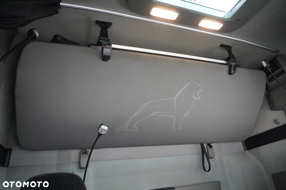 MAN TGX 28.510 6x2 / Kab. Sypialna / NOWE opony / DMC 65 t - 28