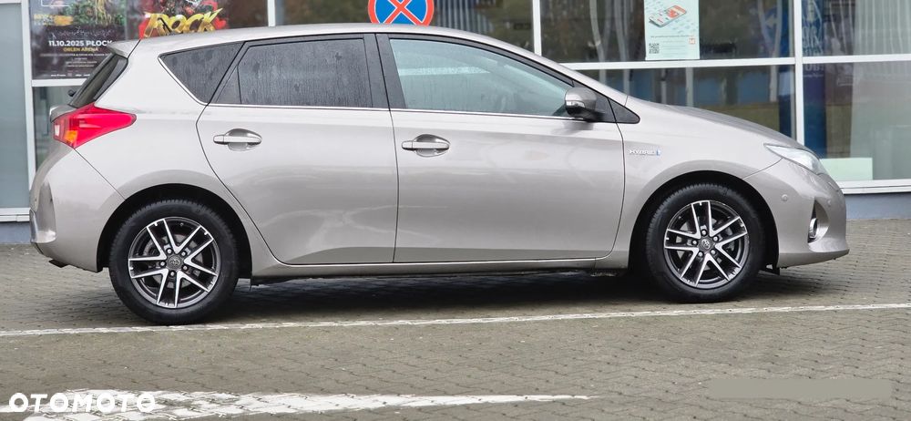 Toyota Auris - 13