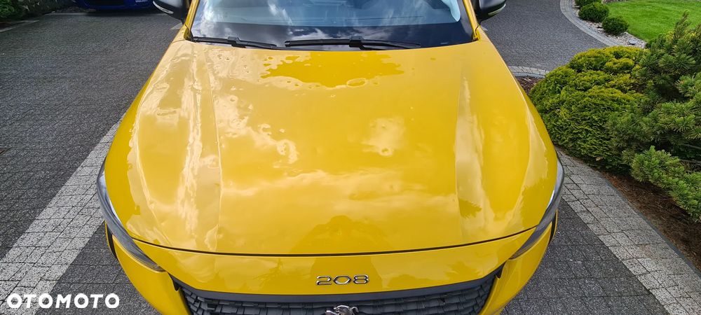 Peugeot 208 - 25