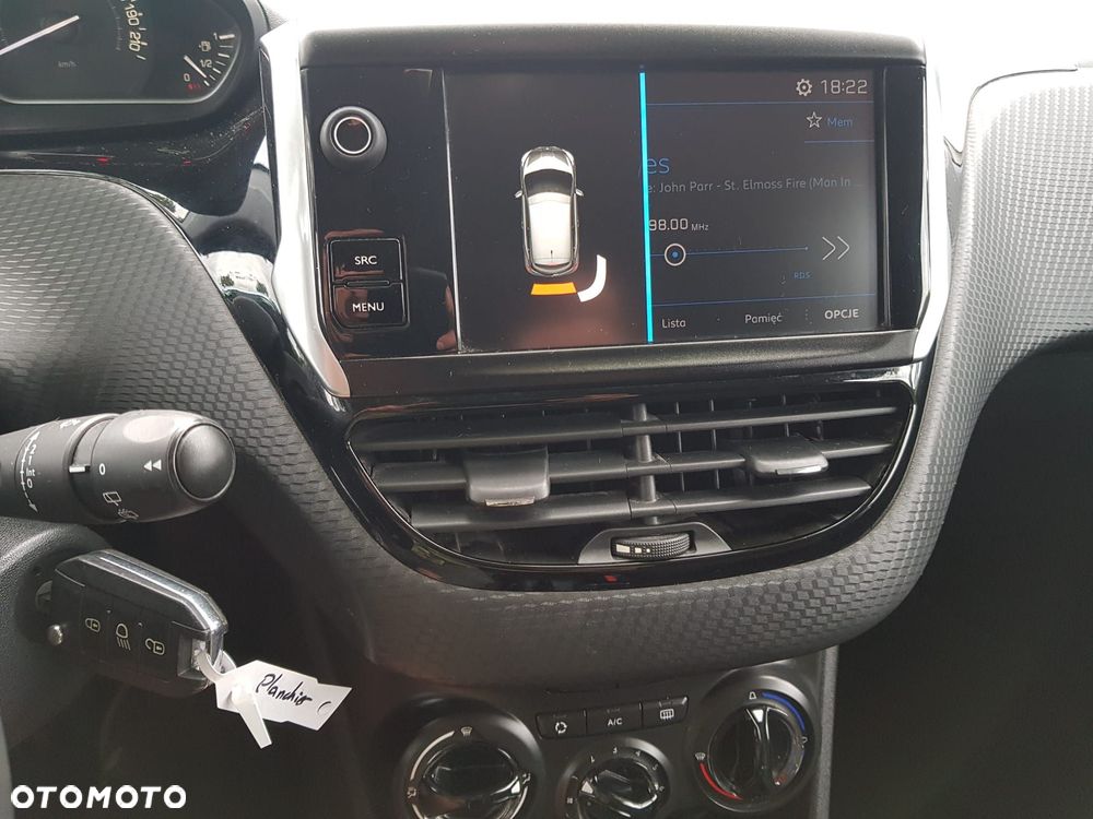 Peugeot 208 1.2 PureTech Style - 13