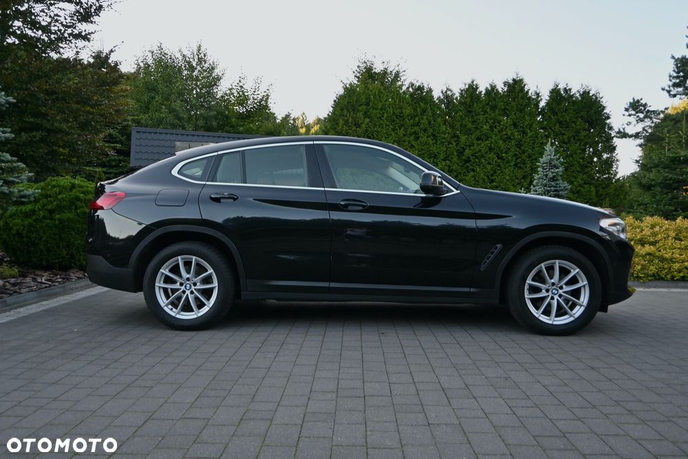 BMW X4 xDrive20d - 9