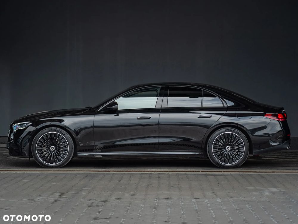 Mercedes-Benz Klasa E 300de 4Matic 9G-TRONIC AMG Line NIGHT Edition - 8
