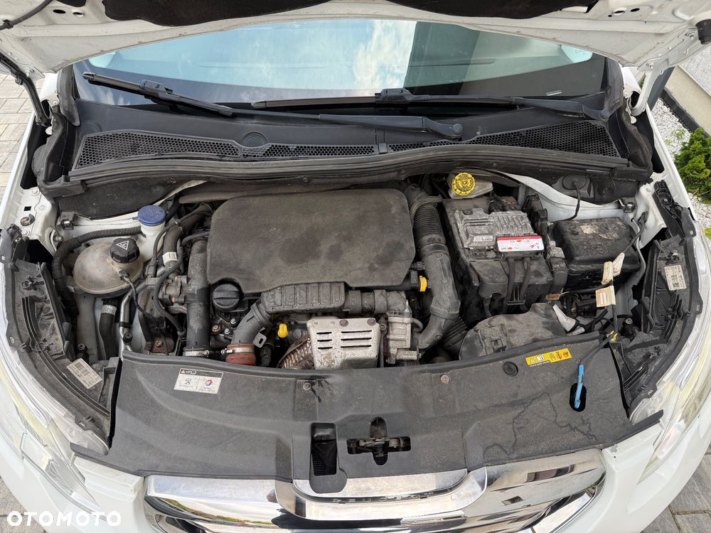 Peugeot 2008 PureTech 110 Stop&Start EAT6 Allure - 30