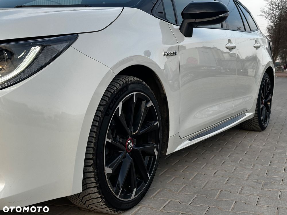 Toyota Corolla 2.0 Hybrid GR Sport - 8