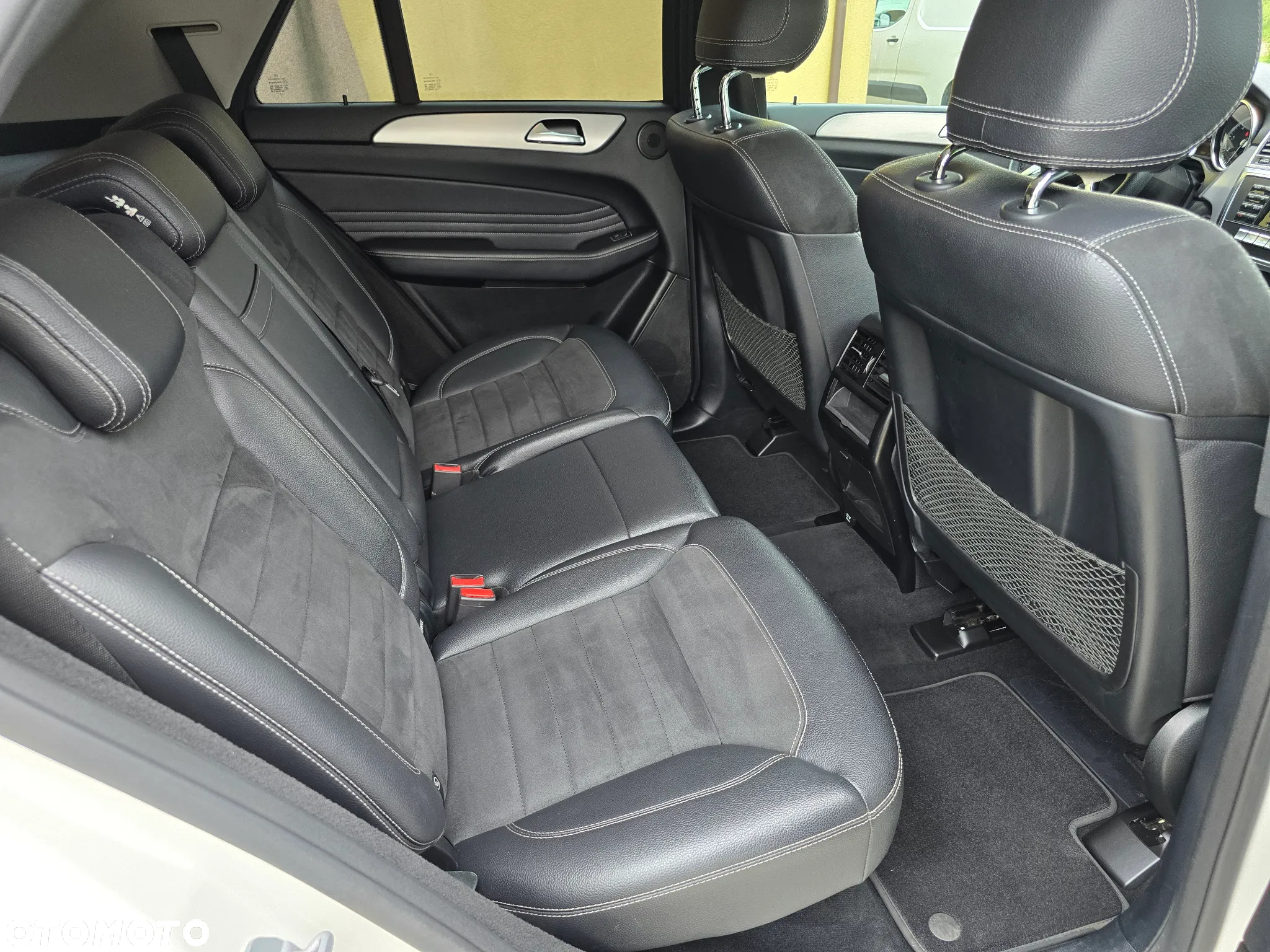 Mercedes-Benz ML 350 4MATIC (BlueEFFICIENCY) 7G-TRONIC - 27