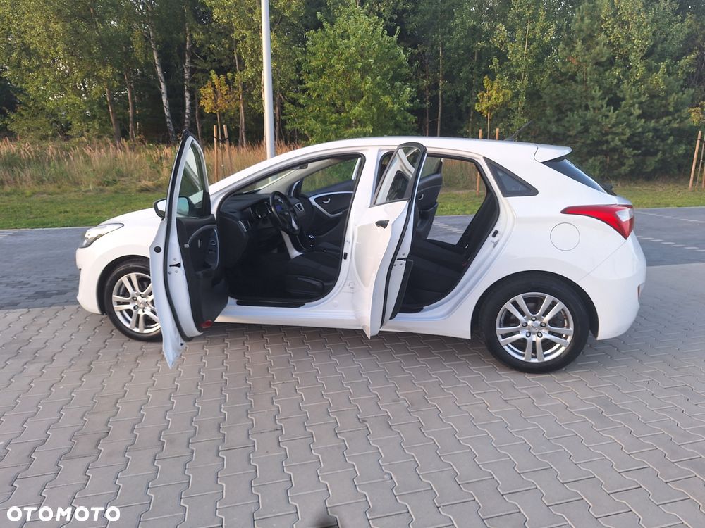 Hyundai i30 1.4 Trend - 19