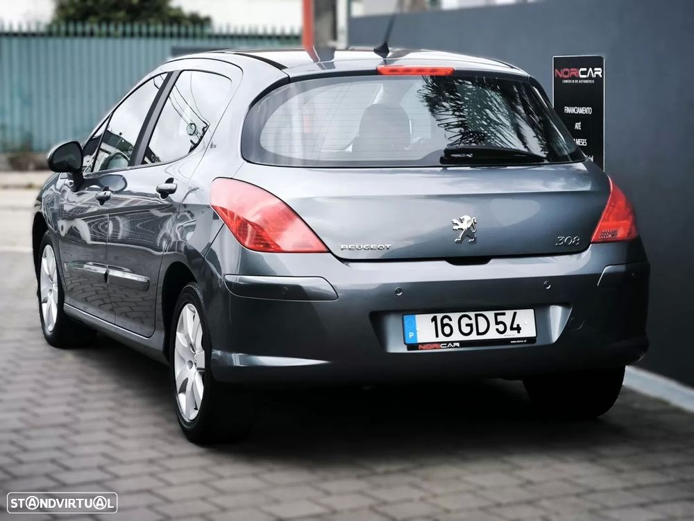 Peugeot 308 1.6 HDi Executive - 3