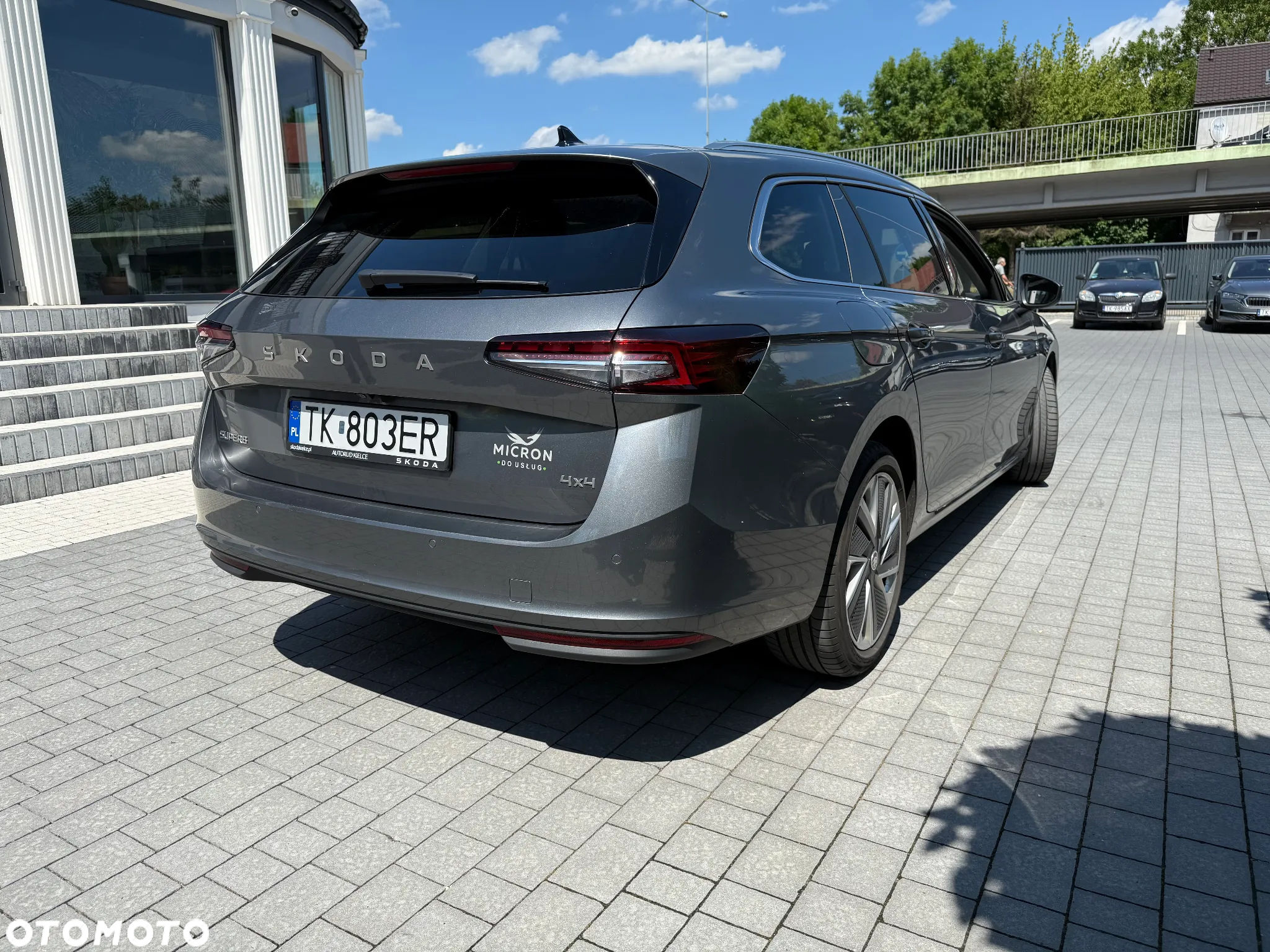 Skoda Superb 2.0 TDI SCR 4x4 Selection DSG - 9