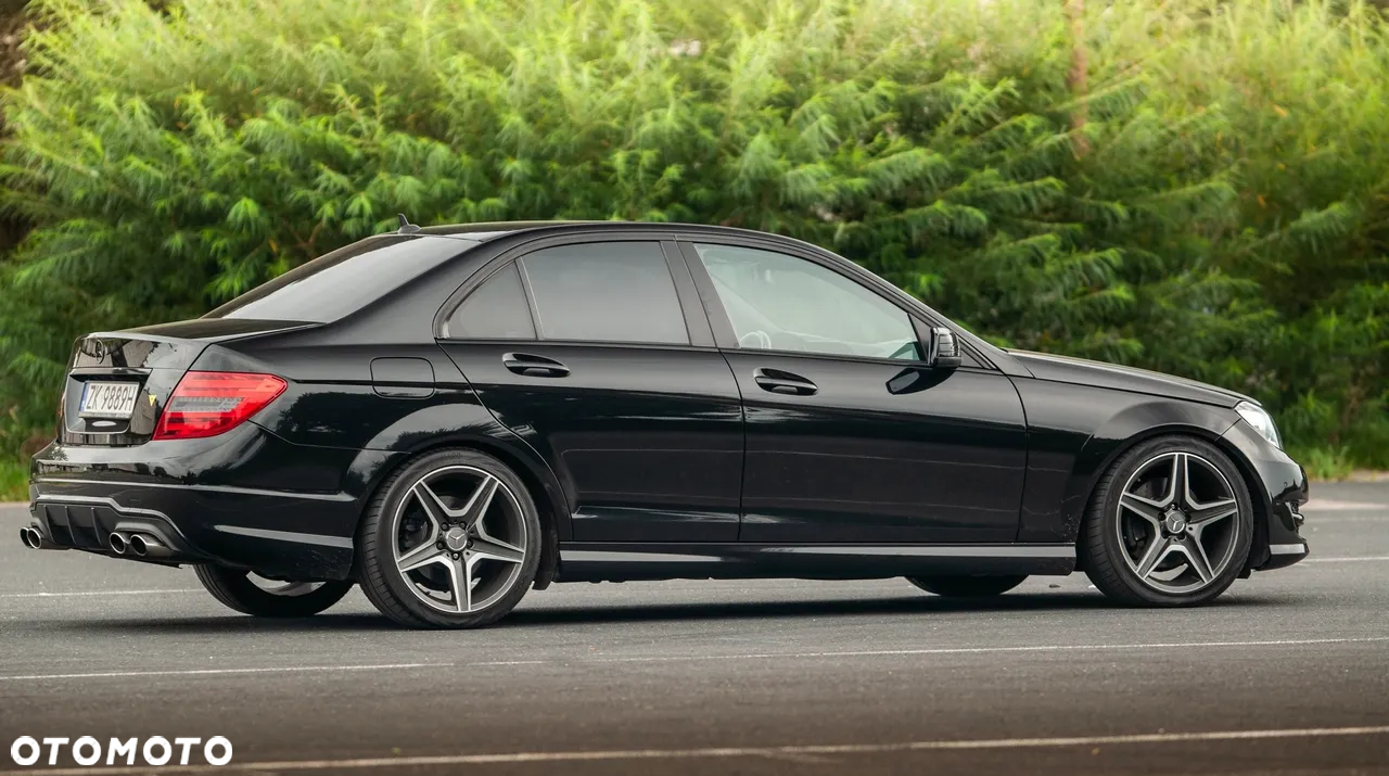 Mercedes-Benz Klasa C 350 CDI DPF (BlueEFFICIENCY) 7G-TRONIC Avantgarde - 20