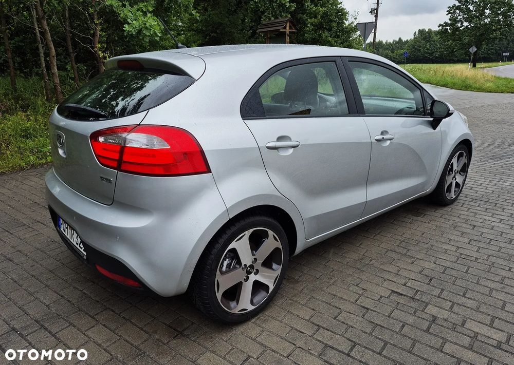 Kia Rio 1.4 crdi XL - 8