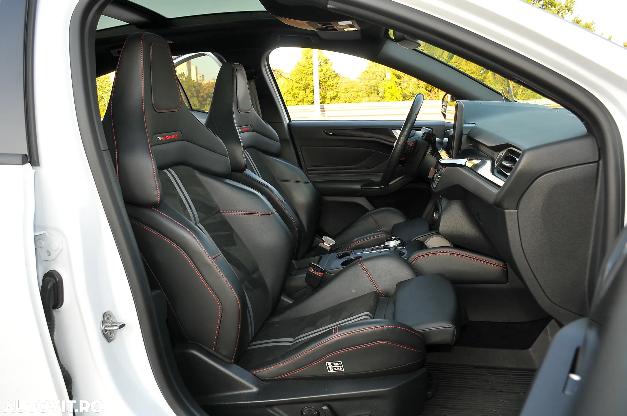 Ford Focus 2.3 EcoBoost S&S Aut. ST - 12