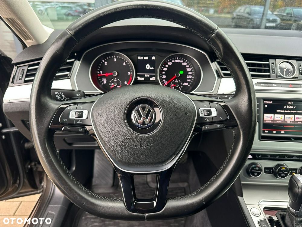 Volkswagen Passat Variant 2.0 TDI DSG (BlueMotion Technology) Comfortline - 20