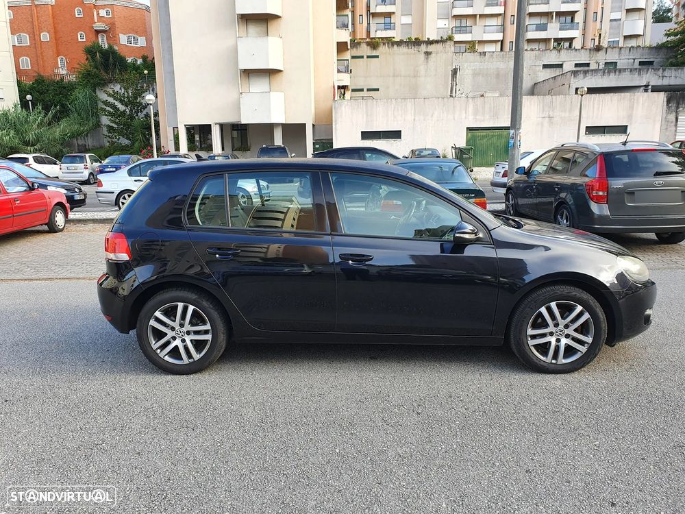 VW Golf 2.0 TDi BlueMotion Confortline - 3