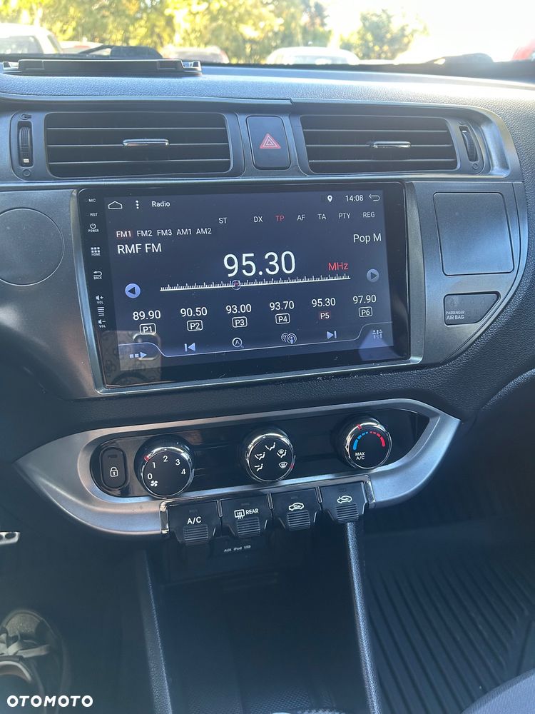 Kia Rio - 13