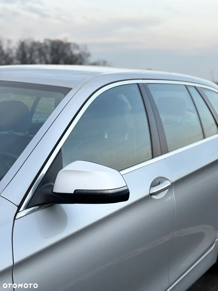 BMW Seria 5 520d - 14