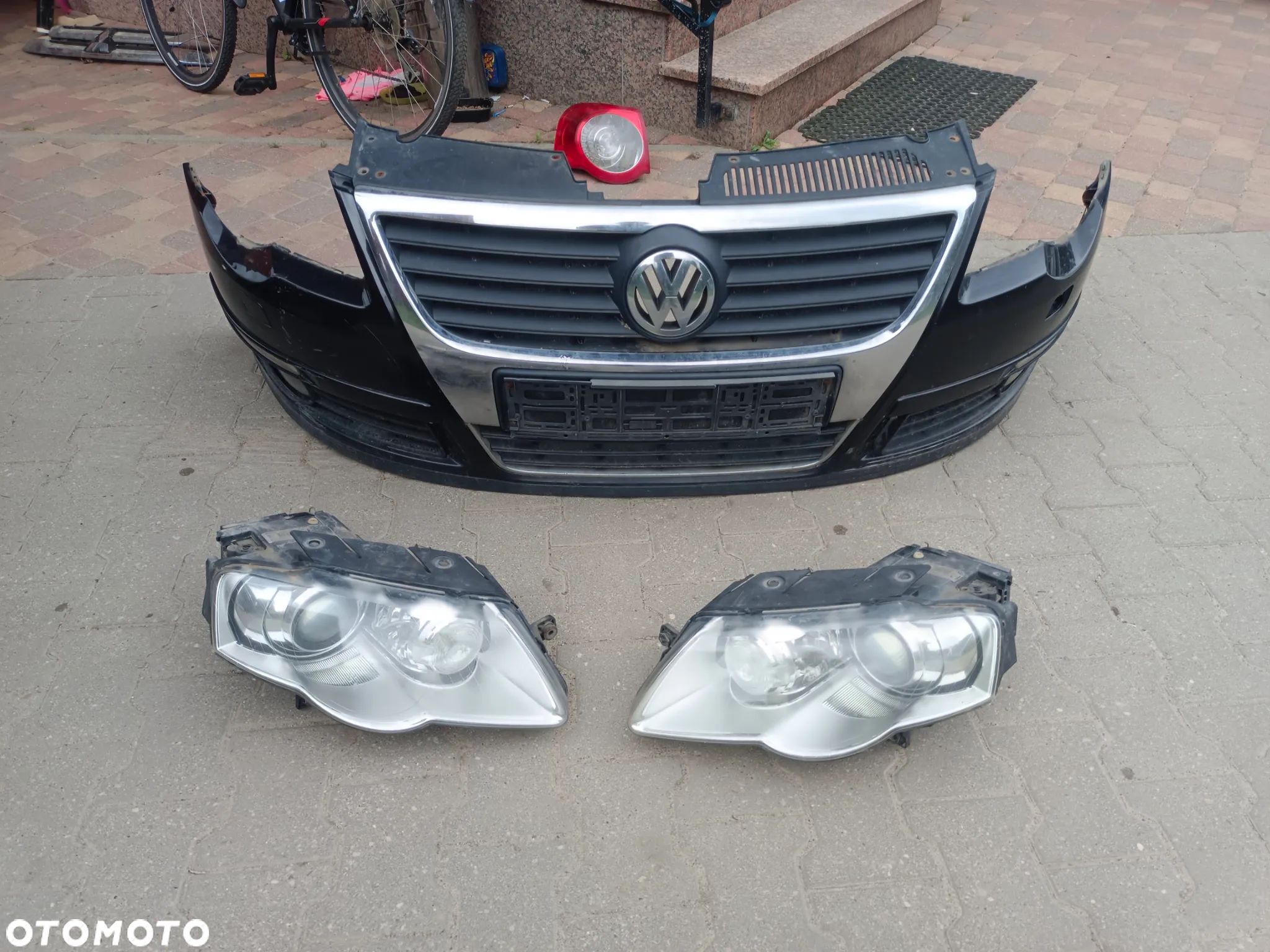 VW Passat B6 lampa prawa lewa przód przednia BI Xenon skrętny - 1
