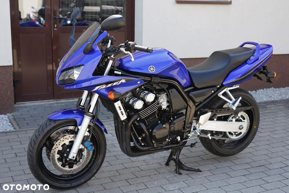 Yamaha FZS - 23