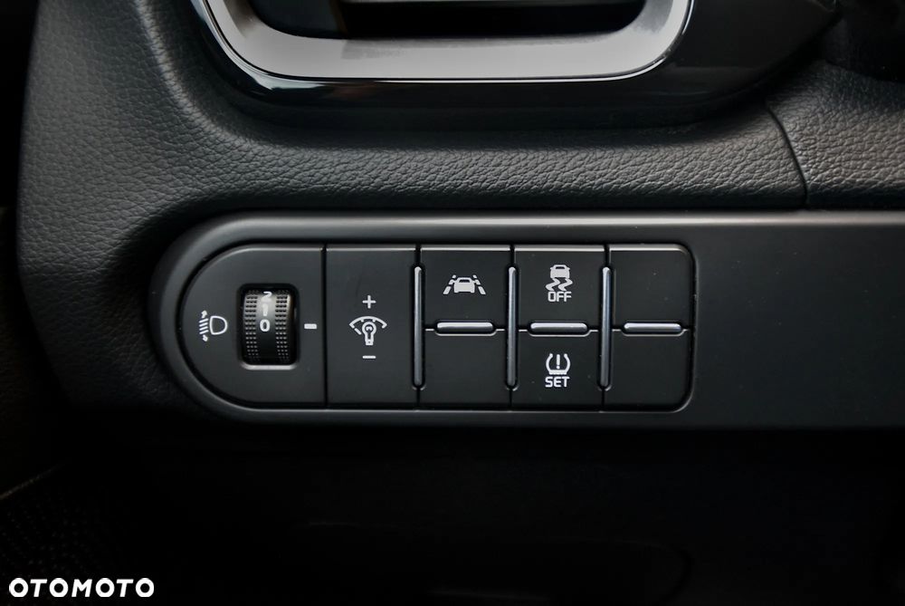 Kia Ceed - 22