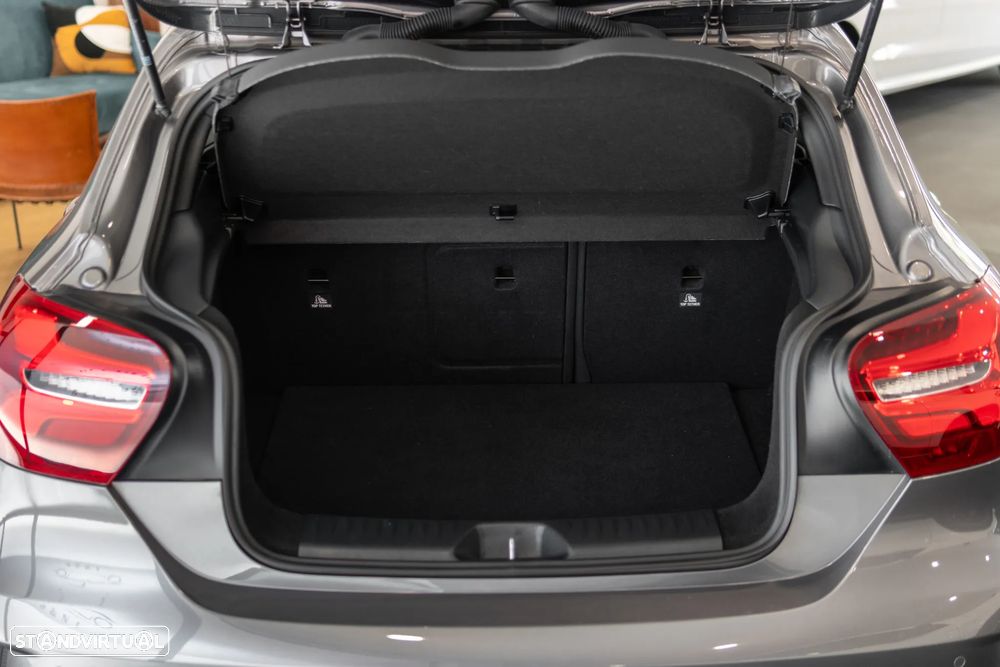 Mercedes-Benz A 45 AMG 4Matic Speedshift 7G-DCT - 8