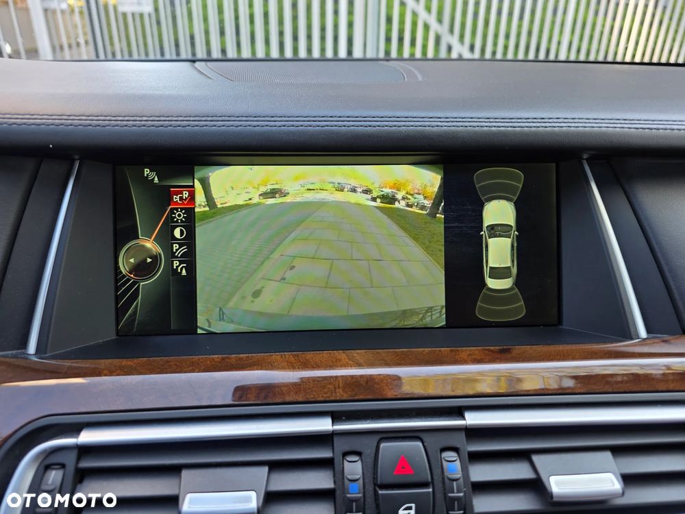 BMW Seria 7 730d xDrive - 15