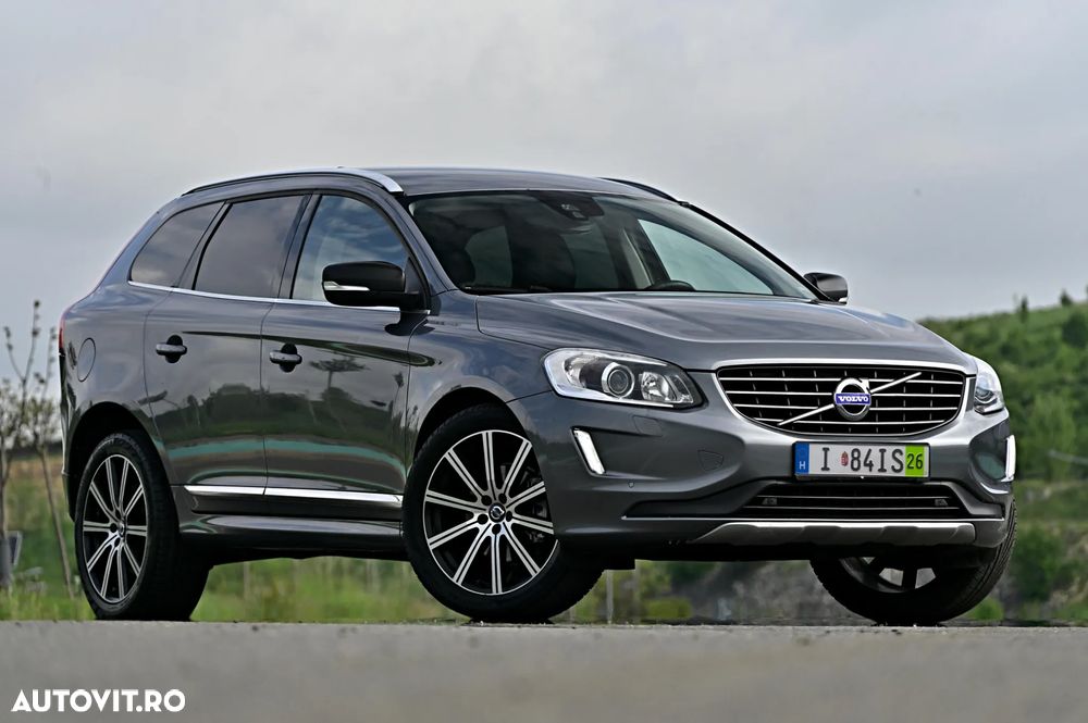 Volvo XC 60 D5 AWD Geartronic Summum - 3