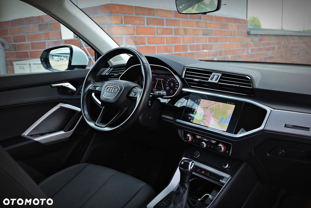 Audi Q3 35 TFSI S tronic - 18