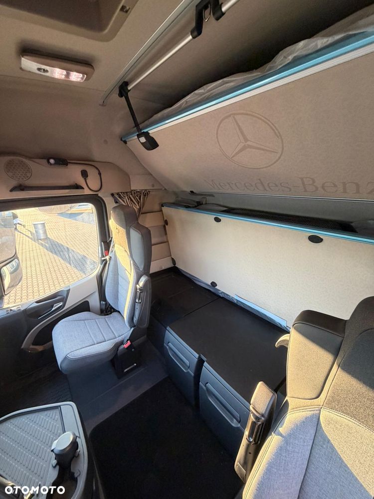 Mercedes-Benz Actros - 6