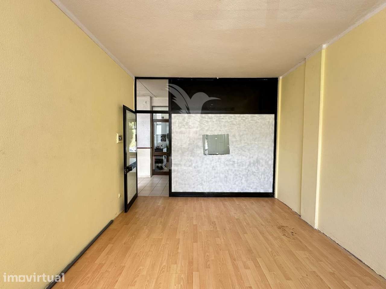 Loja para Arrendamento no Centro de Valença | Edifício S. Gião - Grande imagem: 5/9